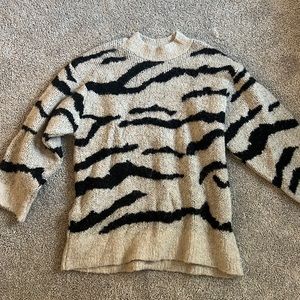 UO Pearl Zebra Intarsia Knit Sweater